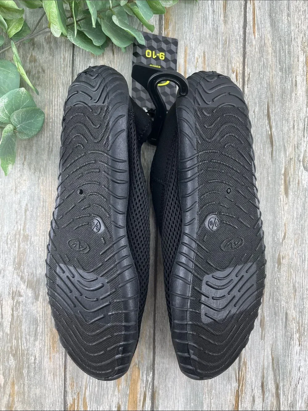 Men’s Lightweight Comfy Beach Water Shoes Auqua Sock Size 9-10